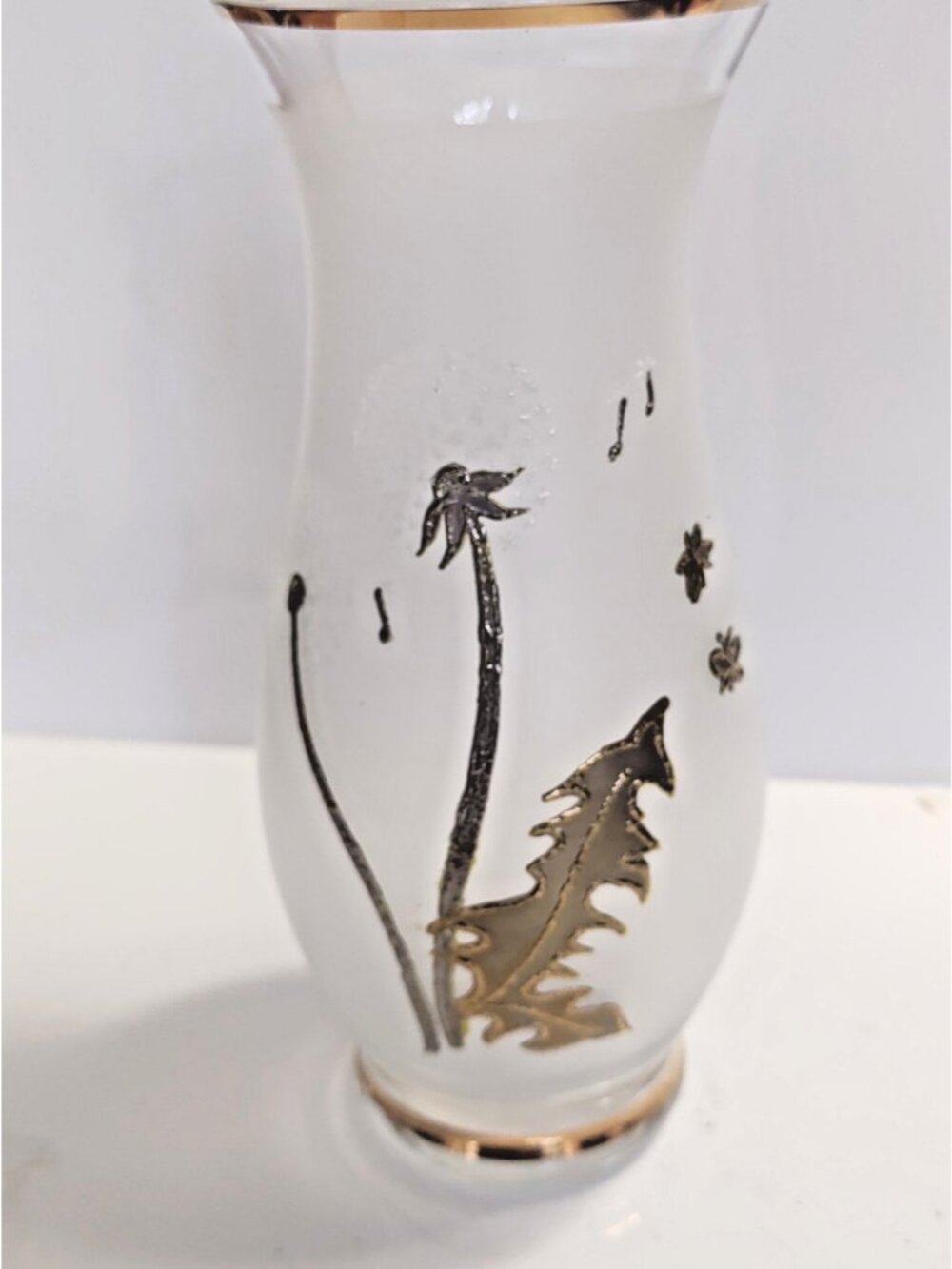 Vintage frosted hand blown  glass vase  dandelion motif in gold overlay 8 1/2"